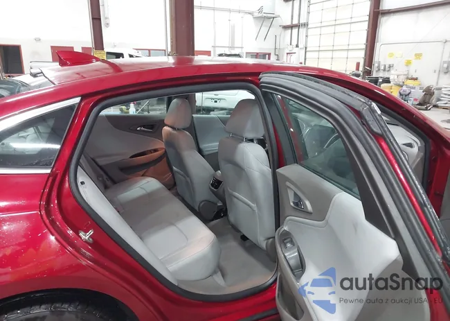 1G1ZJ5SU1HF217754: 43737840