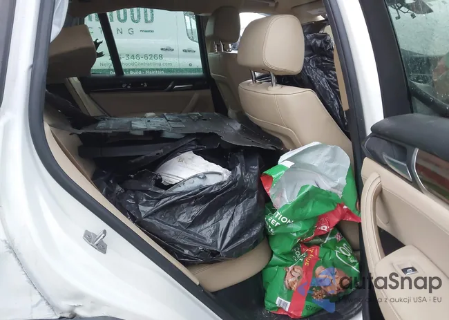 5UXWX9C3XH0T24213: 43737947