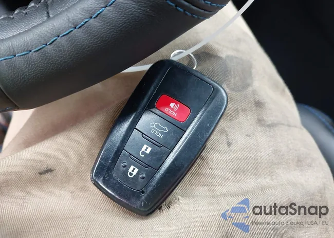 2T3E6RFVXRW075261: 43739205