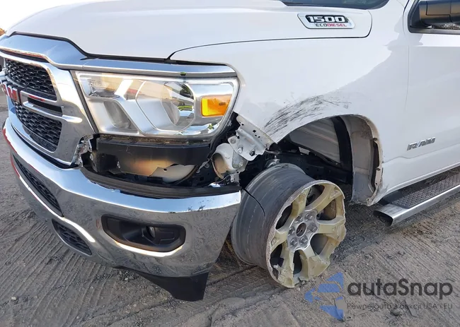 1C6RREFMXNN408429: 43739341