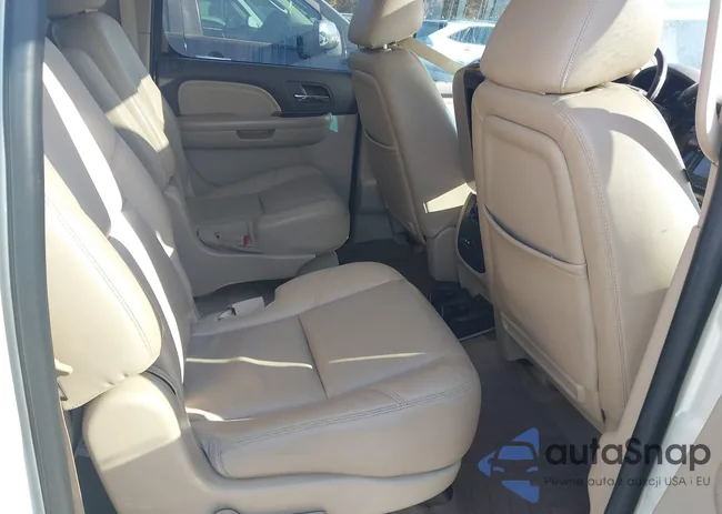 1GKS1MEF6ER152737: 43739399