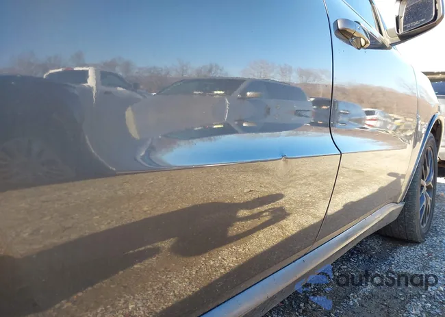 1C4SDJCT2FC888184: 43739440