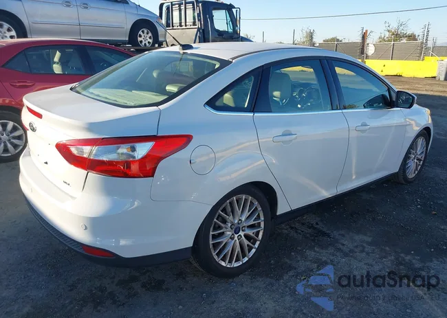 1FAHP3H23CL348860: 43739444