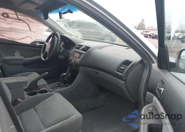 1HGCM66487A003393: 43739481