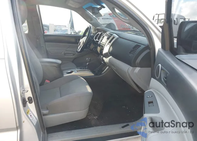 5TFTU4GNXDX031070: 43738744