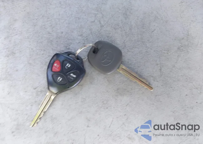 2T1BU4EE1AC423069: 43738767