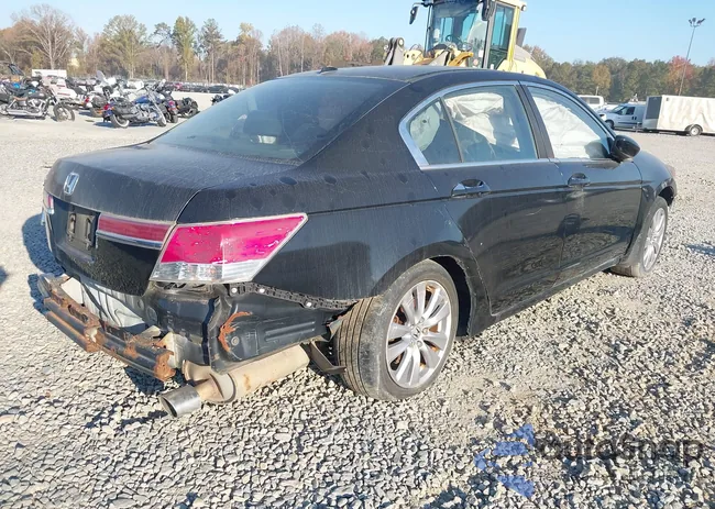 1HGCP2F81CA215047: 43738954