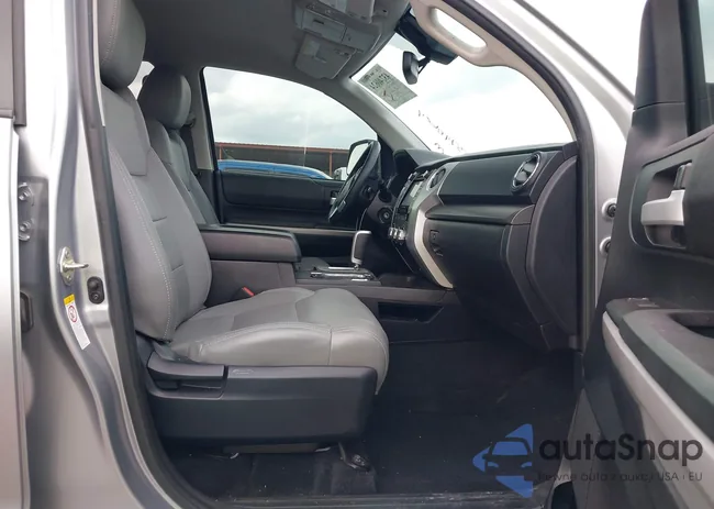 5TFEM5F13JX126823: 43740624