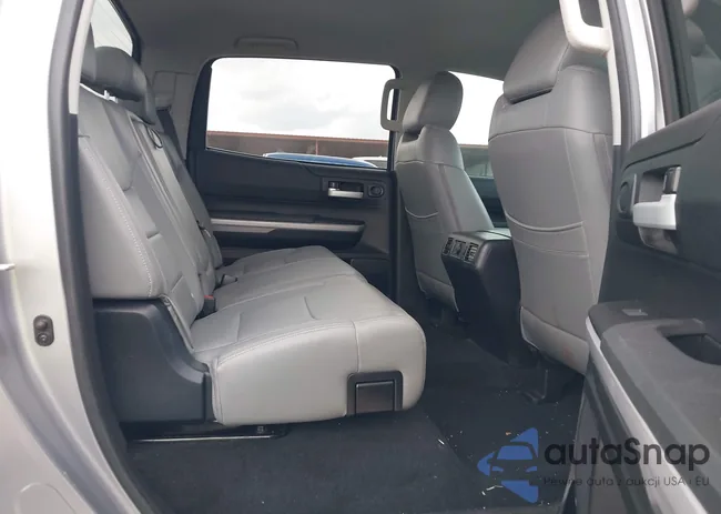 5TFEM5F13JX126823: 43740624