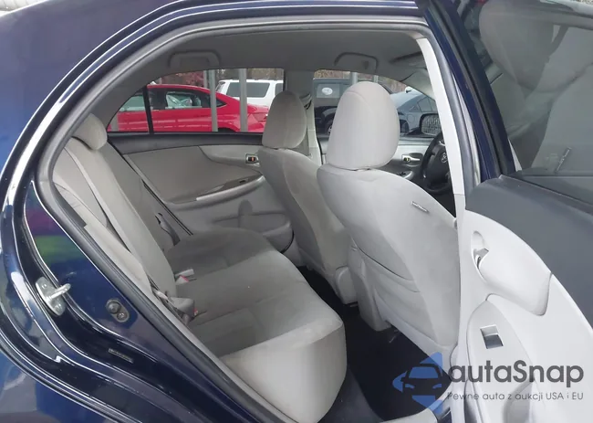 2T1BU4EE0BC702921: 43739825