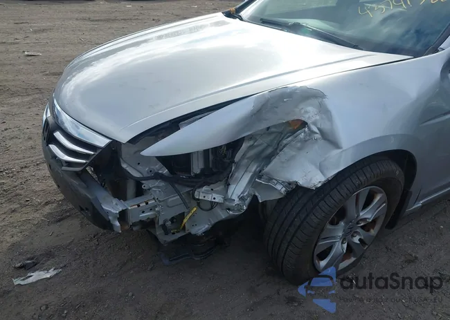 1HGCP2F47BA106006: 43741582