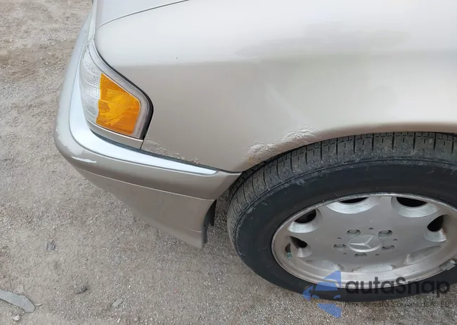 WDBHA24G3YA815994: 43740693