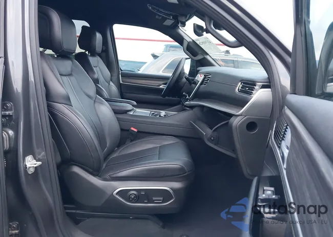 1C4SJRBP1RS159907: 43740926