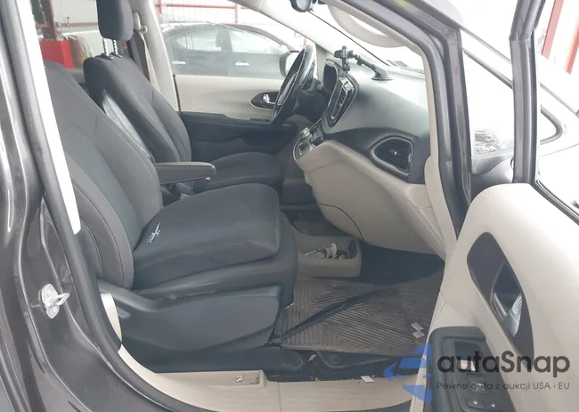 2C4RC1DG0HR770874: 43742112