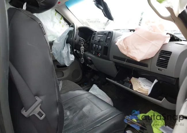 1GCPKPEA8AZ271498: 43742157