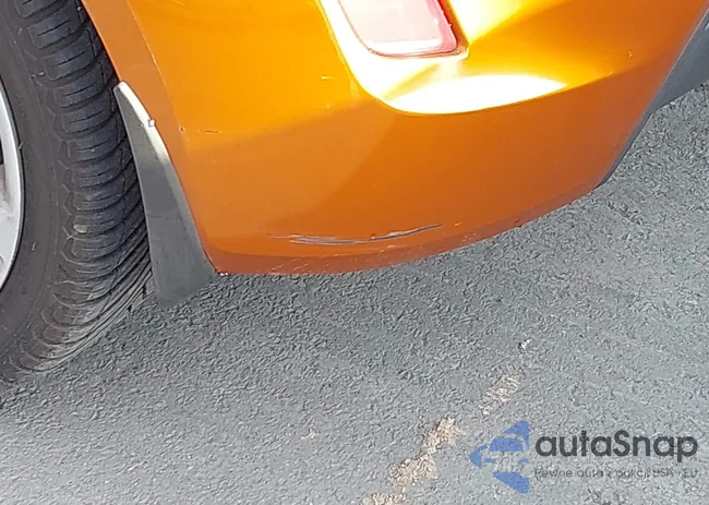 KMHTC6AD0DU169826: 43742178