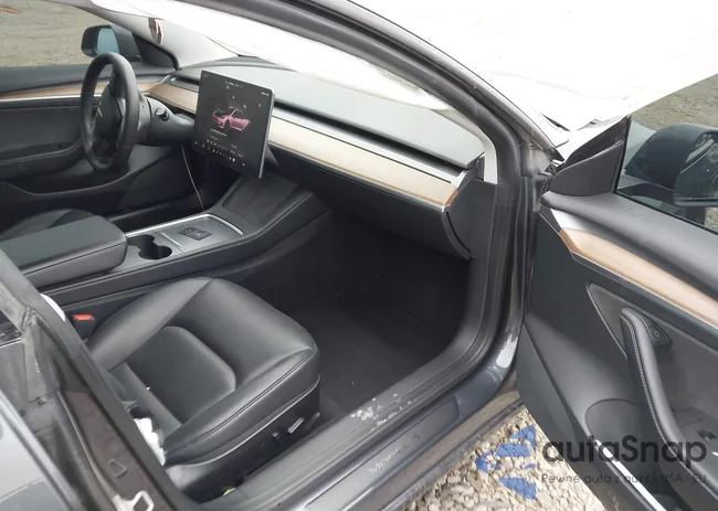 5YJ3E1EB1NF194058: 43742214