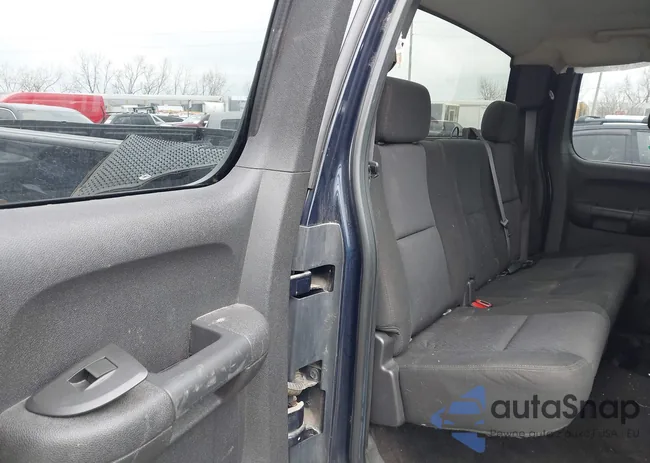 1GCSKSE32AZ133938: 43742228