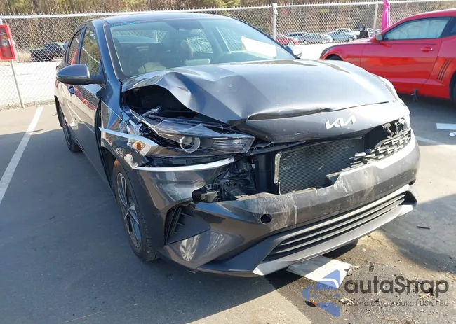 3KPF24AD7PE682129: 43742312