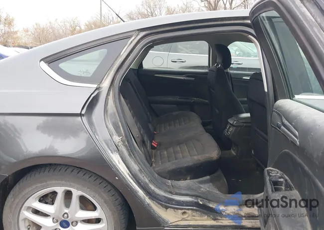 3FA6P0H79FR136858: 43742352