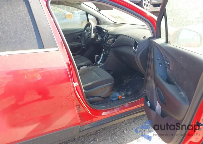 3GNCJLSB0JL285885: 43742509