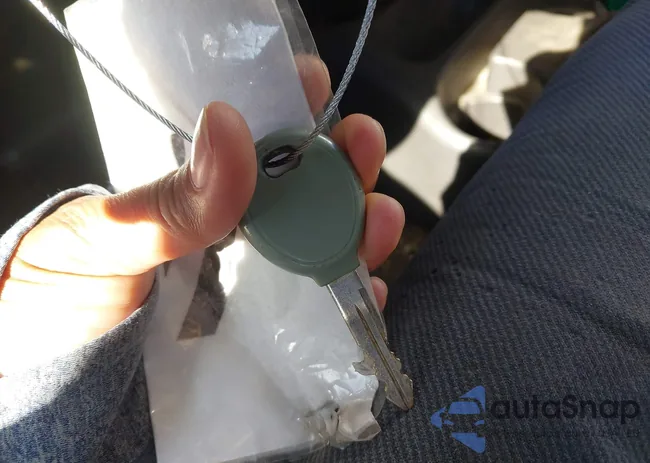 1B3ES46CXYD741139: 43741665