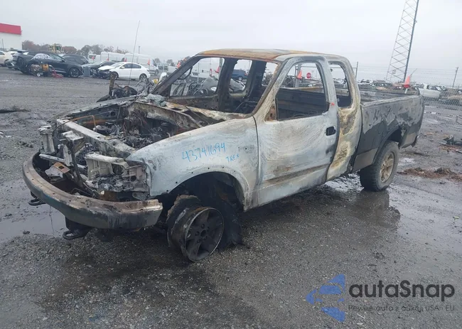 1FTRX18L6YNB25588: 43741694