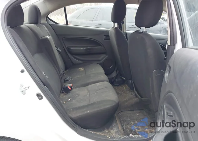 ML32FUFJ5MHF04457: 43741754