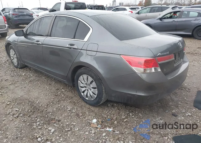 1HGCP2F32BA106938: 43741922