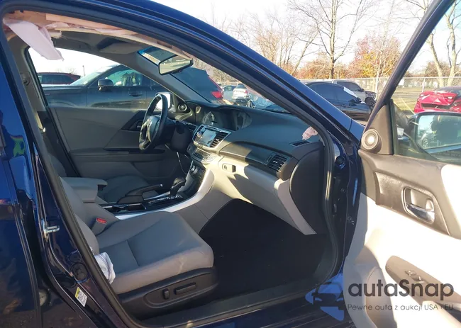 1HGCR3F82DA009401: 43741992