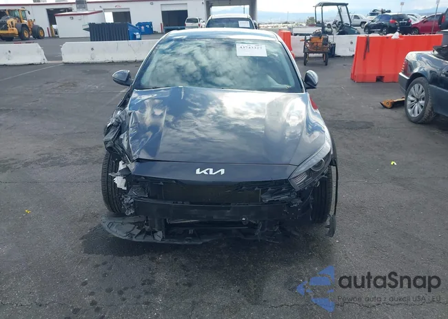 3KPF24AD8PE549217: 43743327