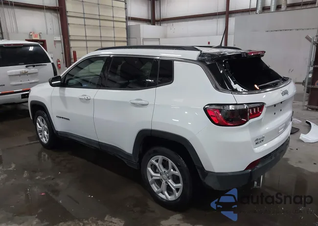 3C4NJDBN3RT113878: 43743338