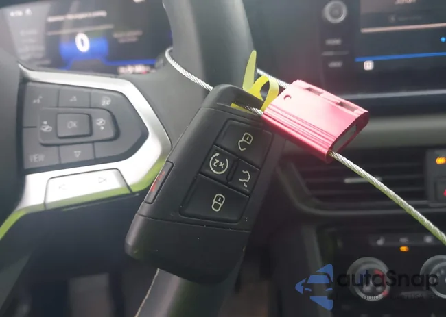 3VVNX7B29PM329412: 43743370