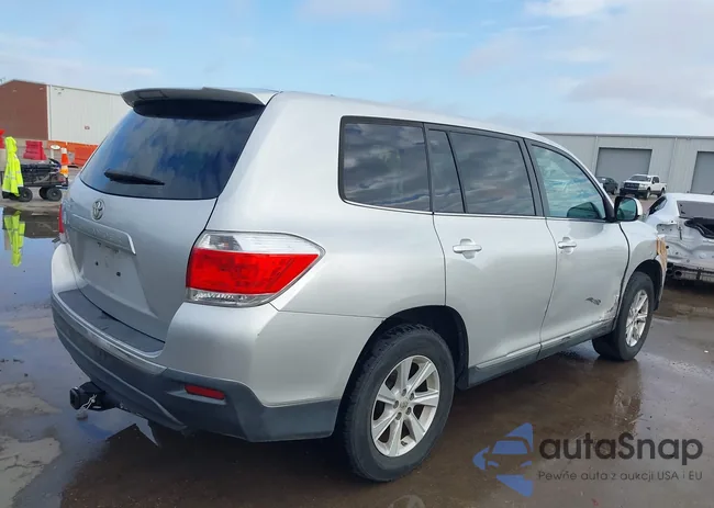 5TDBK3EH0DS182935: 43743425