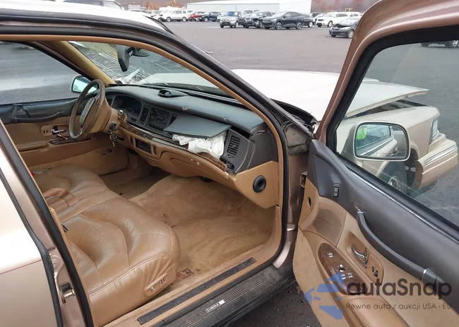 1LNLM82W9TY696490: 43743471