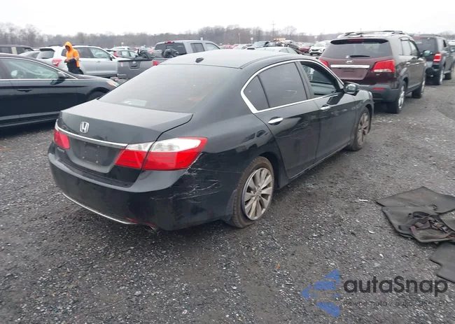 1HGCR2F8XEA285806: 43743516