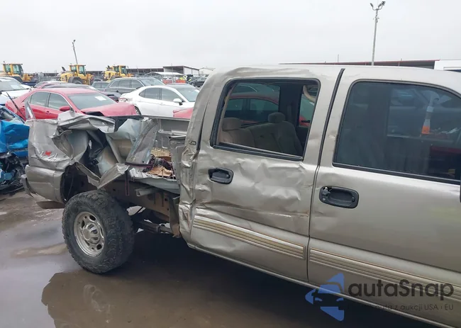 1GCHK23UX2F183592: 43743518