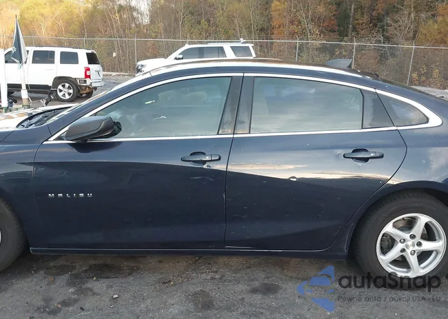 1G1ZB5ST2HF288823: 43743532