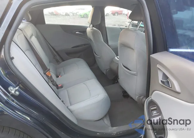 1G1ZB5ST2HF288823: 43743532