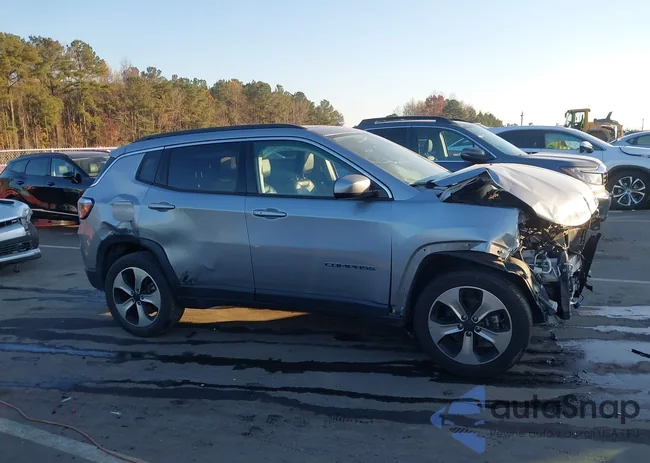 3C4NJDBB7JT175648: 43743551