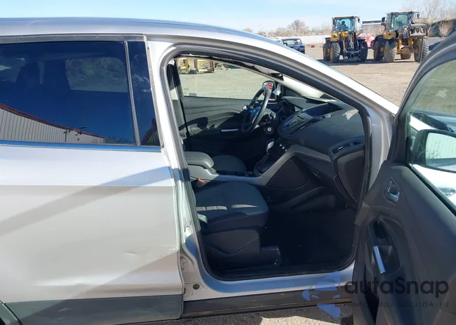 1FMCU9G92FUA79940: 43742661