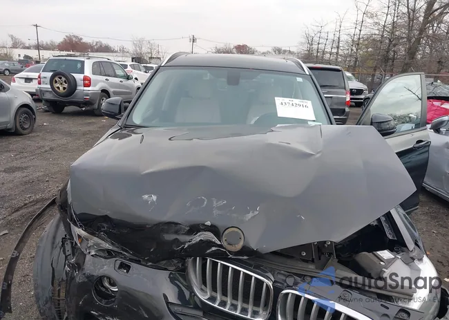 5UXWX9C5XH0T14637: 43742916