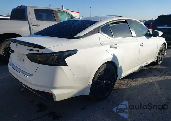 1N4BL4CV3NN329855: 43744264