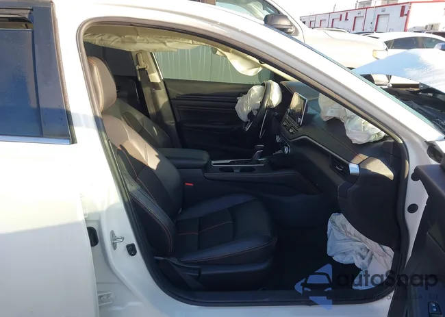 1N4BL4CV3NN329855: 43744264