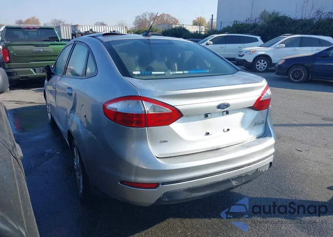 3FADP4BJ8FM191074: 43744305