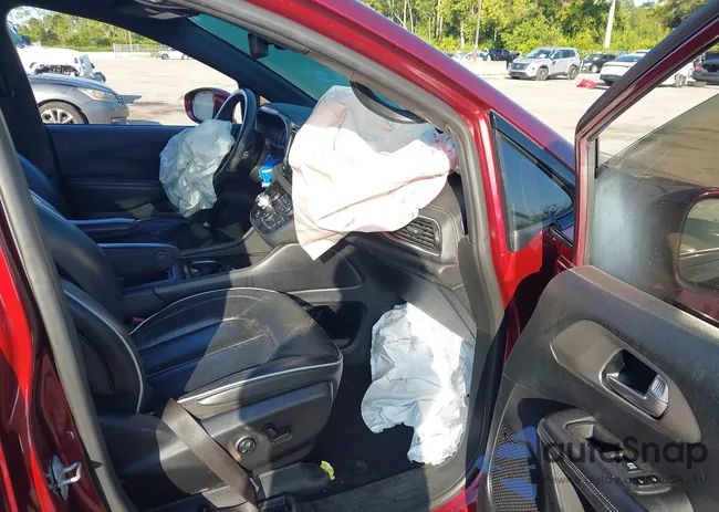 2C4RC3GG6MR574200: 43744439