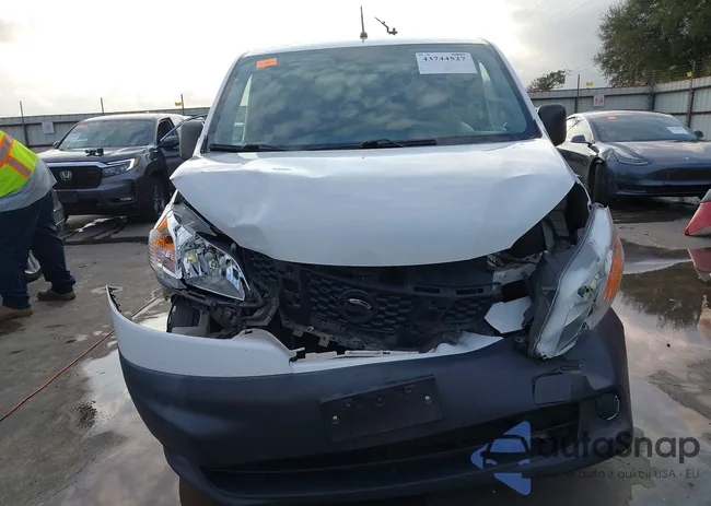 3N6CM0KN5JK703420: 43744527