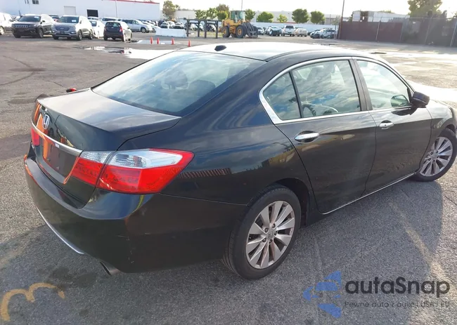 1HGCR2F88EA285853: 43744578