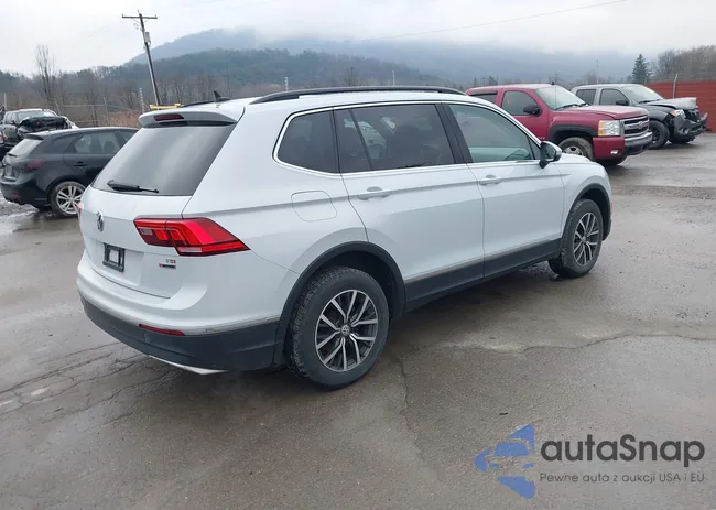 3VV2B7AX4JM194555: 43743868