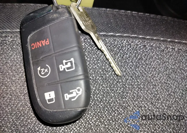 3C6LRVVG3PE577538: 43745048